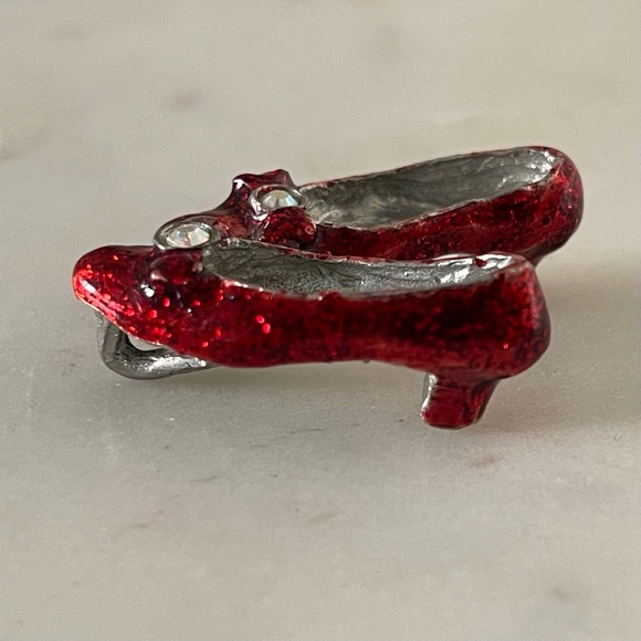 CCI Ruby red shoes pendant. - Picture 5 of 8
